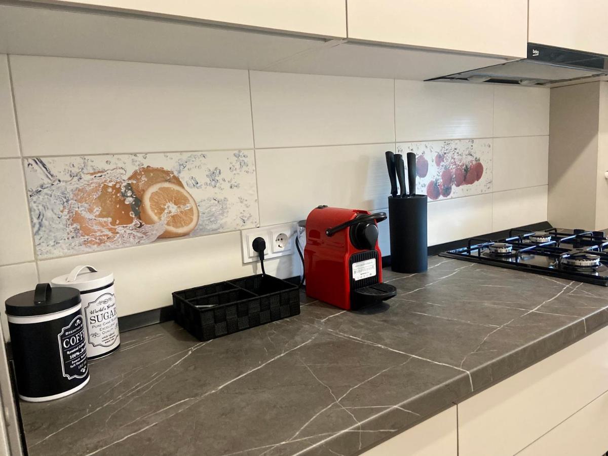 Divany Apartaments - Coresi Mall Brasov Bagian luar foto