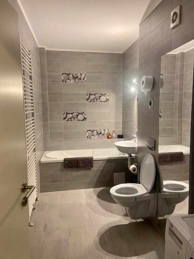 Divany Apartaments - Coresi Mall Brasov Bagian luar foto