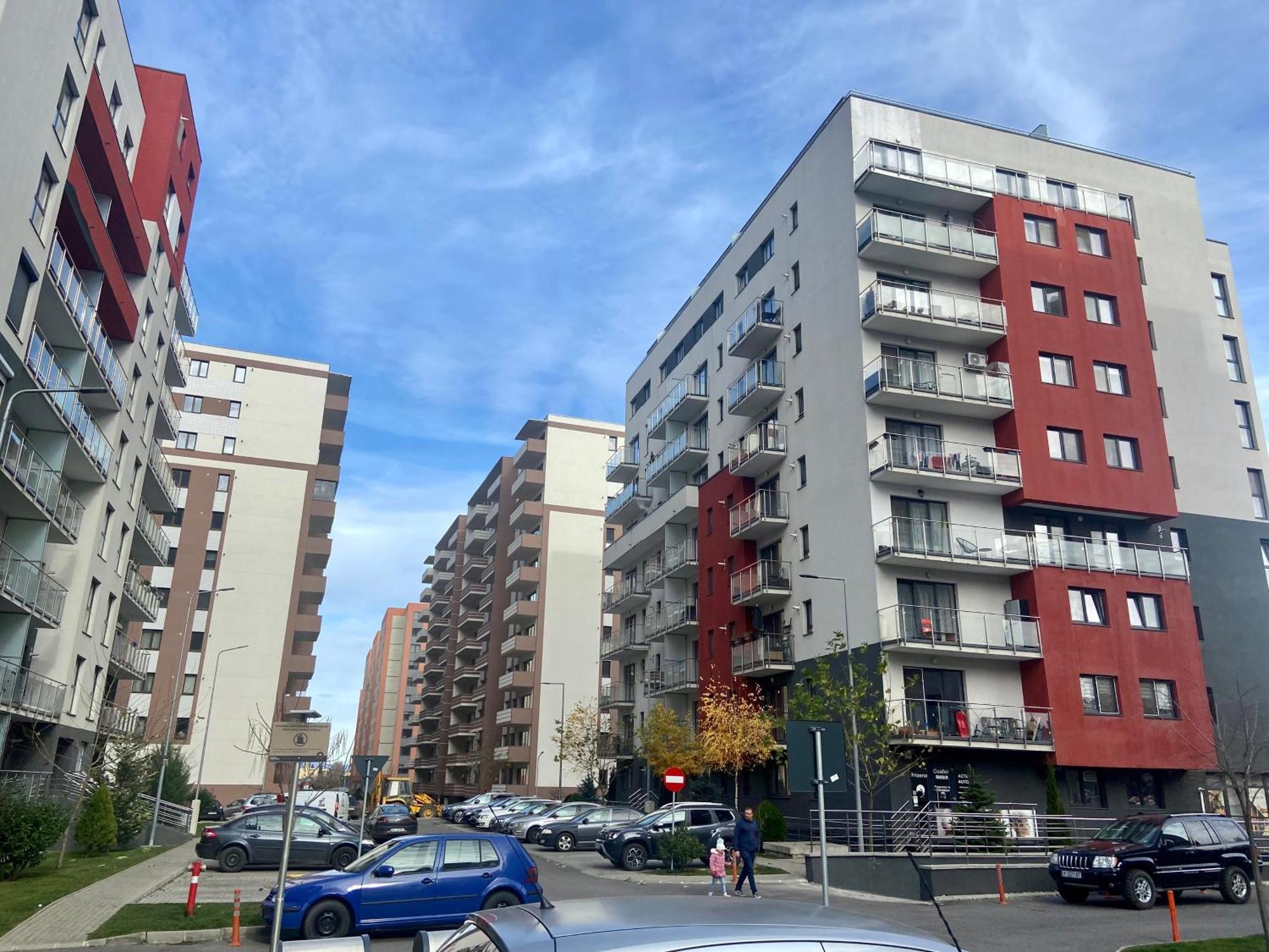 Divany Apartaments - Coresi Mall Brasov Bagian luar foto